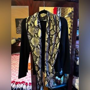Brand New! Love Moschino Long Sleeve Shirt With Built In Scarf Size 4